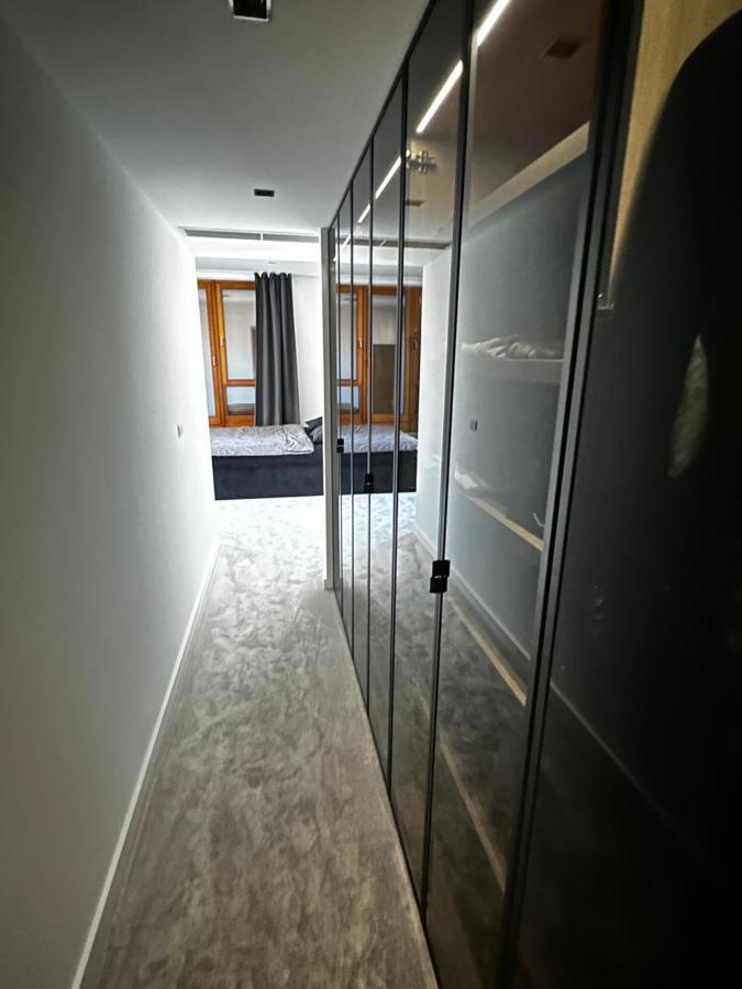 Apartament Luxury Penthouse At The Historical Centre With Free Parking Bratysława Zewnętrze zdjęcie