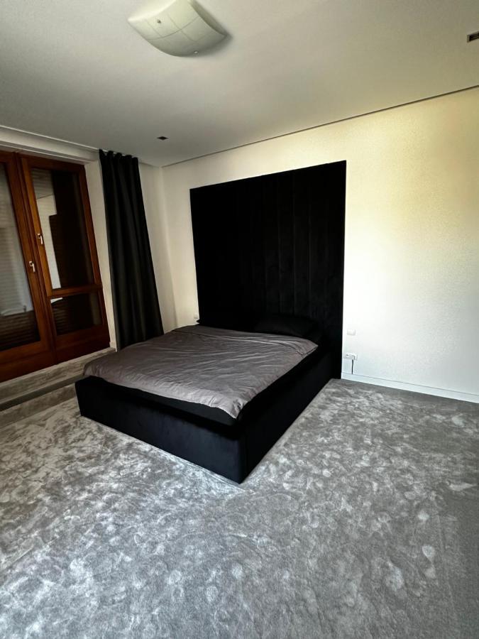 Apartament Luxury Penthouse At The Historical Centre With Free Parking Bratysława Zewnętrze zdjęcie